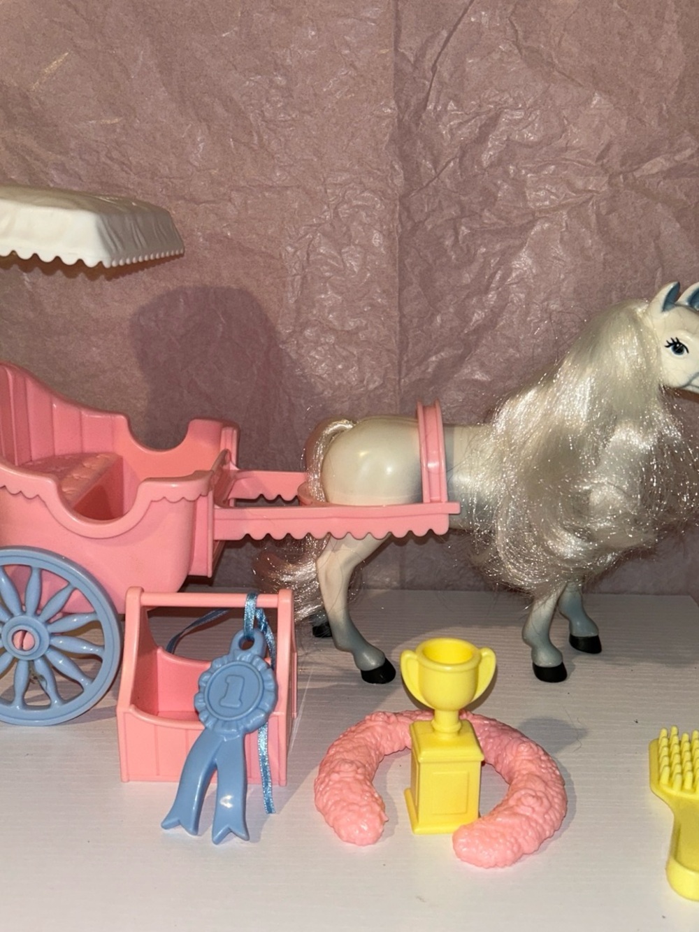 Vintage 1994 Playskool dollhouse horse and carriage set with Accessories